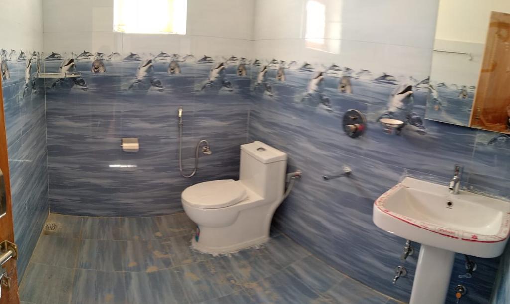 Grand dolphin Hotel washroom